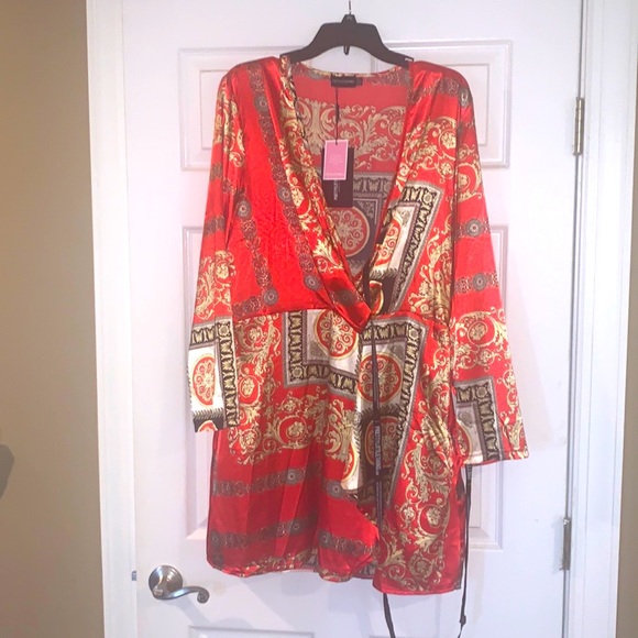 Prettylittlething Satin Wrap Dress size XL - Picture 2 of 3